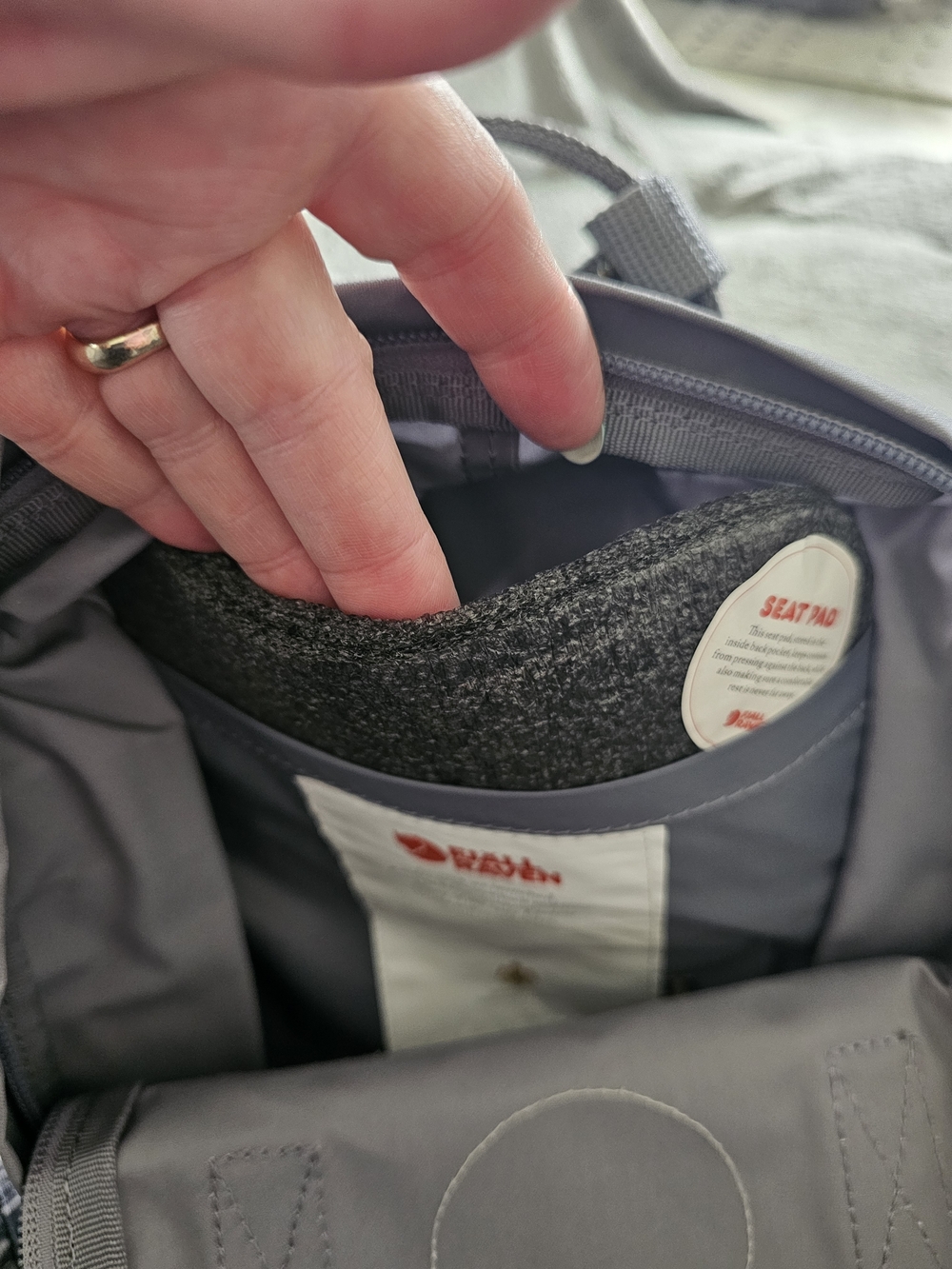 Fjallraven Kånken Mini Backpack in gray - Picture 10 of 16